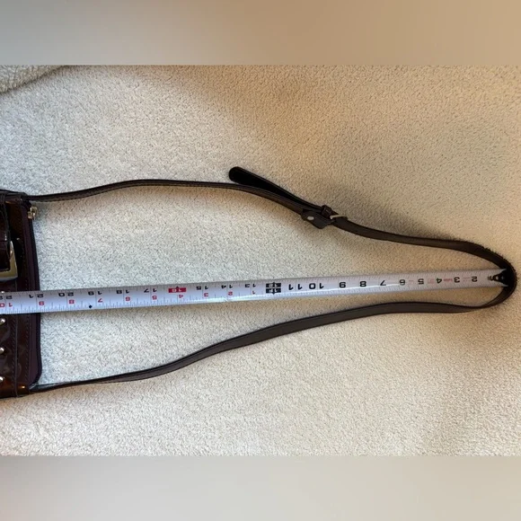 Beijo Brown Patent Leather Crossbody Bag Purse - Picture 2 of 12